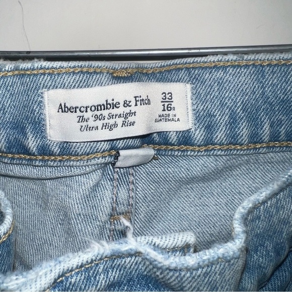 Abercrombie & Fitch Curve Love 90s Straight Ultra High Rise Jeans - Picture 5 of 10